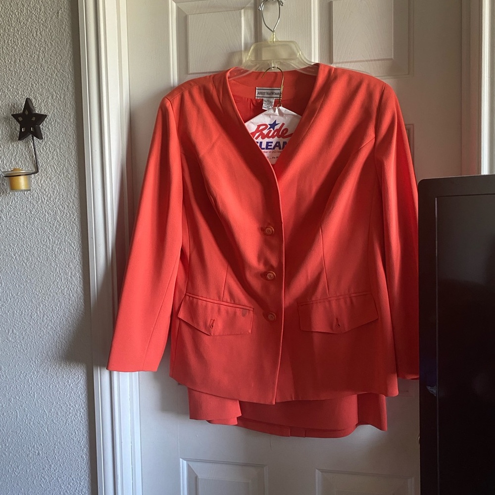 August Max Orange Professional Suit
